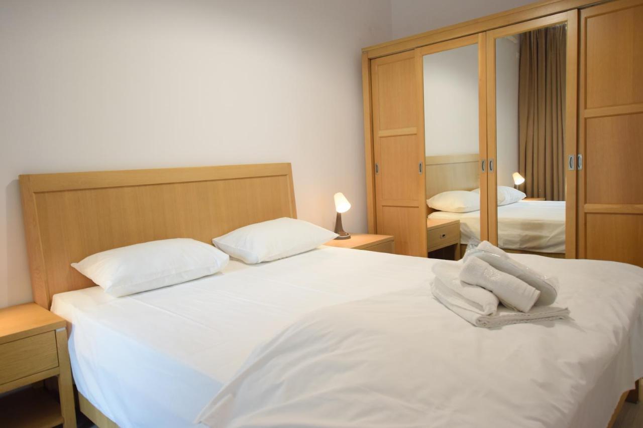 בוקרשט Uptown Residence Apartments מראה חיצוני תמונה