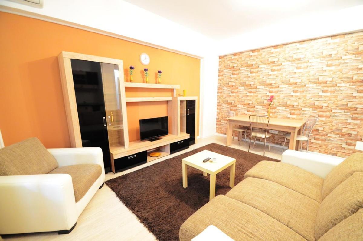 בוקרשט Uptown Residence Apartments מראה חיצוני תמונה