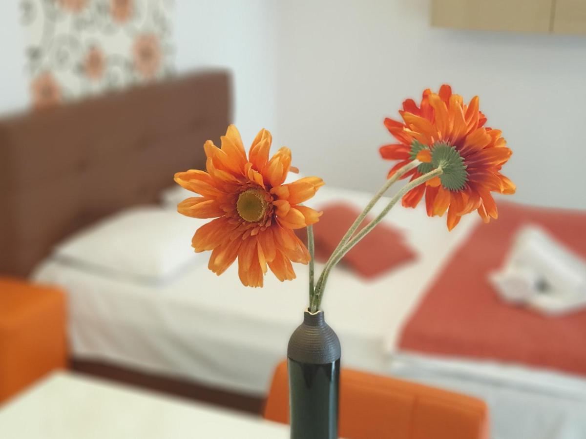 בוקרשט Uptown Residence Apartments מראה חיצוני תמונה